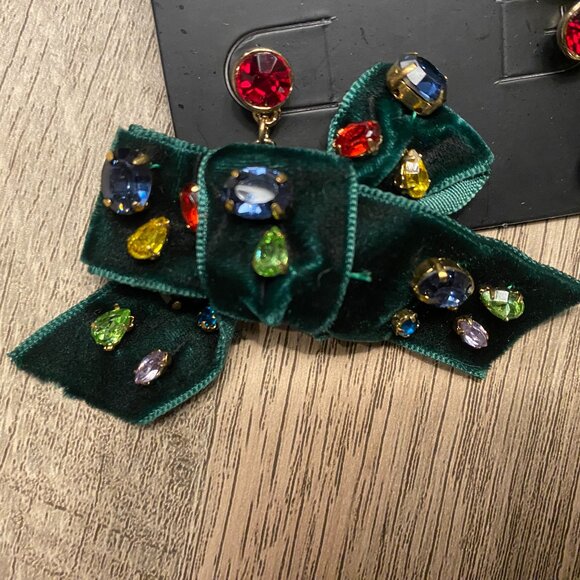Torrid Holiday Bow Rhinestone Earring NWT - Picture 4 of 7